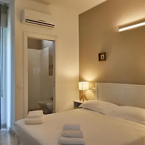 Hotel Spring ***